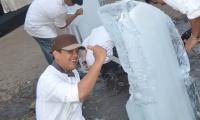 Artis Pengisi Acara di Panggung Luar.JPG